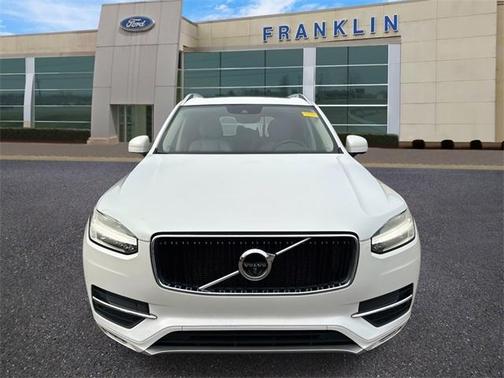 2017 Volvo XC90 T6 Momentum