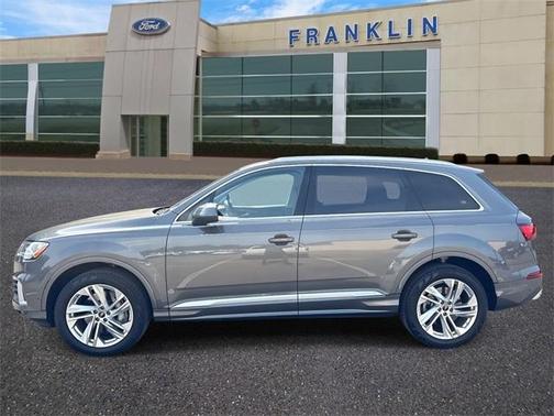 2023 Audi Q7 55 Premium Plus