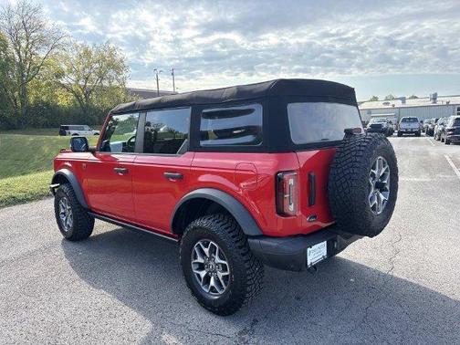 Race Red 2023 Ford Bronco Badlands