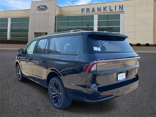 2025 Lincoln Navigator L Reserve