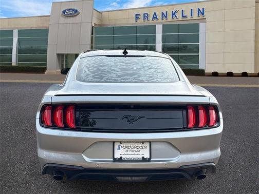 2022 Ford Mustang EcoBoost