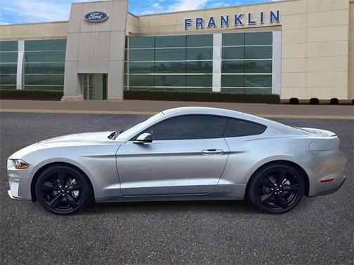 2022 Ford Mustang EcoBoost