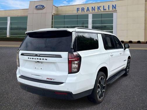 Summit White 2021 Chevrolet Suburban RST