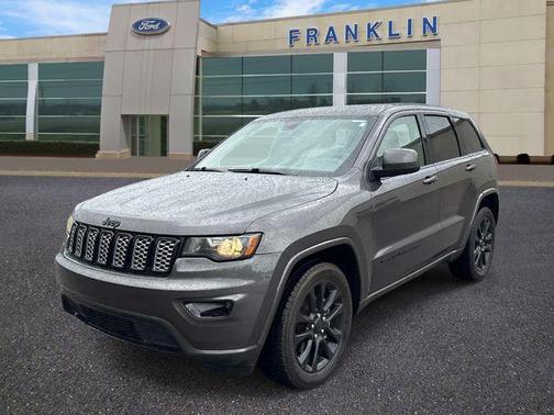 Granite Crystal Clearcoat Metallic 2021 Jeep Grand Cherokee Laredo X