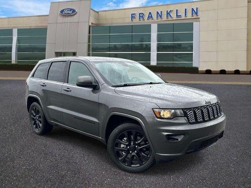 Granite Crystal Clearcoat Metallic 2021 Jeep Grand Cherokee Laredo X