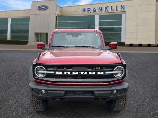 Ruby Red Metallic Tinted Clearcoat 2026 Ford Bronco Outer Banks