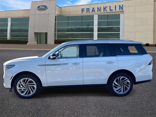 2025 Lincoln Navigator Reserve
