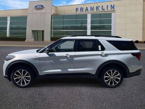 Space White Metallic 2026 Ford Explorer ST-Line