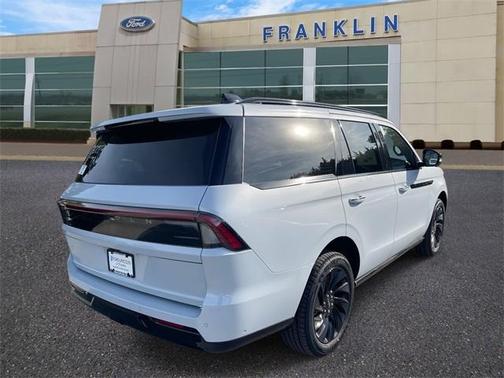 2025 Lincoln Navigator Reserve