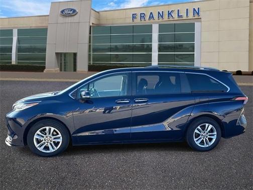 2022 Toyota Sienna Limited