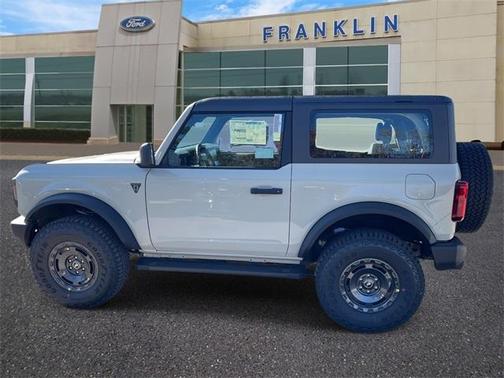 2025 Ford Bronco Base