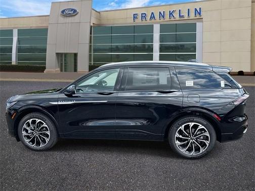 2025 Lincoln Nautilus Reserve