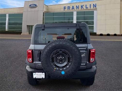 2025 Ford Bronco Base