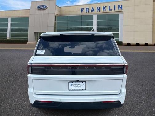 2025 Lincoln Navigator Reserve