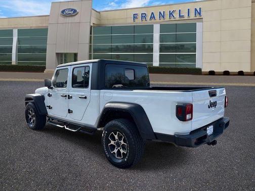 Bright White Clearcoat 2022 Jeep Gladiator Sport
