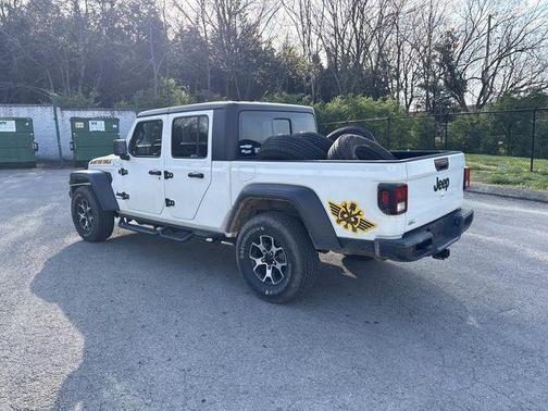 Bright White Clearcoat 2022 Jeep Gladiator Sport
