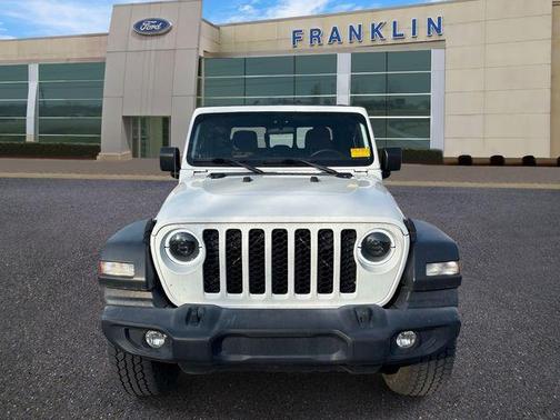 Bright White Clearcoat 2022 Jeep Gladiator Sport