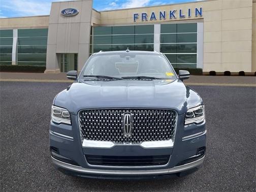 2023 Lincoln Navigator L Reserve