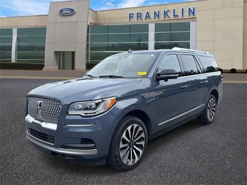 2023 Lincoln Navigator L Reserve