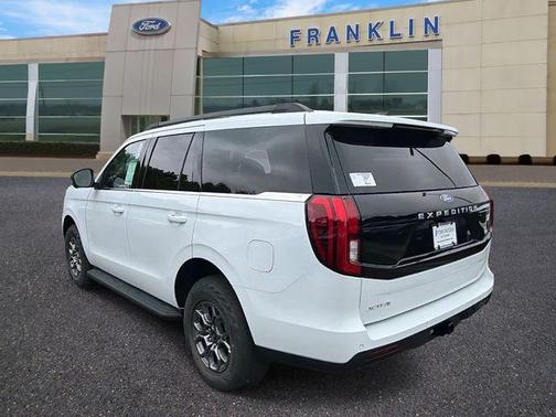 Oxford White 2026 Ford Expedition Active