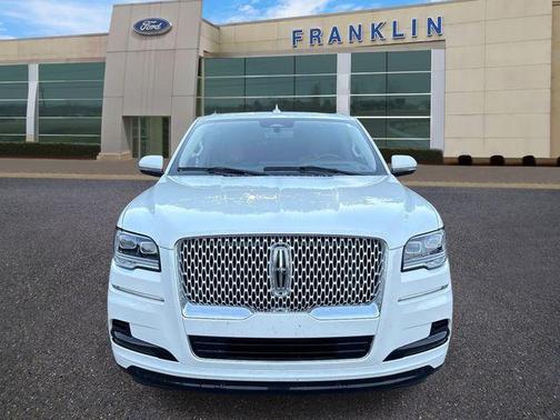 Pristine White 2024 Lincoln Navigator Reserve