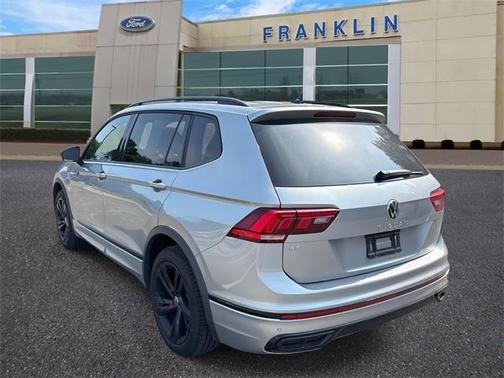 2024 Volkswagen Tiguan 2.0T SE R-Line Black