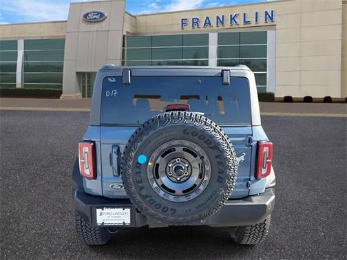 2025 Ford Bronco Outer Banks