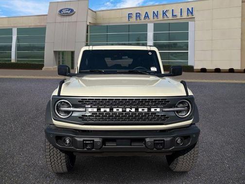 Desert Sand 2026 Ford Bronco Badlands