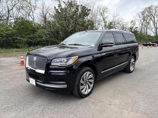 Infinite Black Metallic 2022 Lincoln Navigator L Reserve