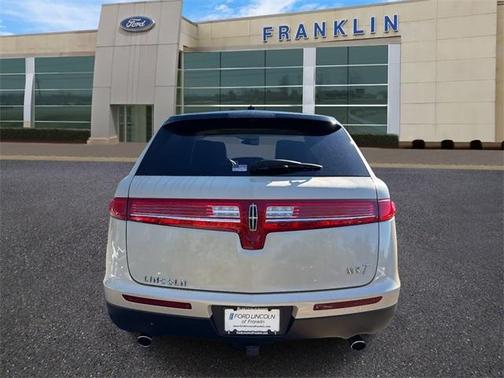2018 Lincoln MKT Premier