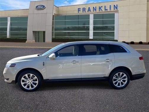 2018 Lincoln MKT Premier