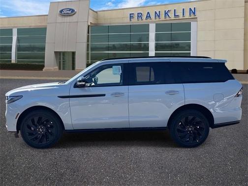 2025 Lincoln Navigator Reserve
