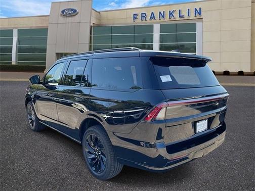 2025 Lincoln Navigator Reserve