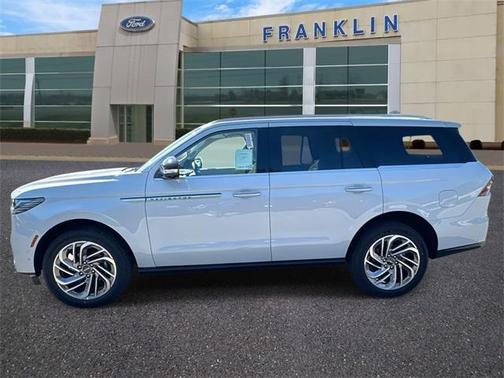 2025 Lincoln Navigator Reserve