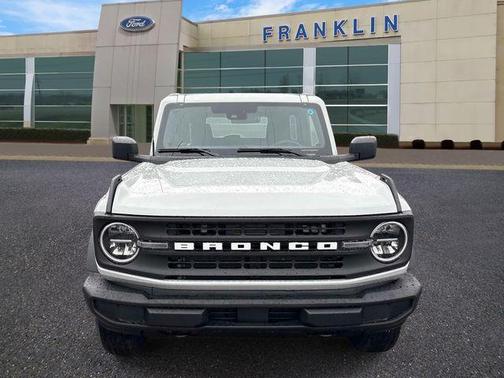 Avalanche Gray 2026 Ford Bronco Base