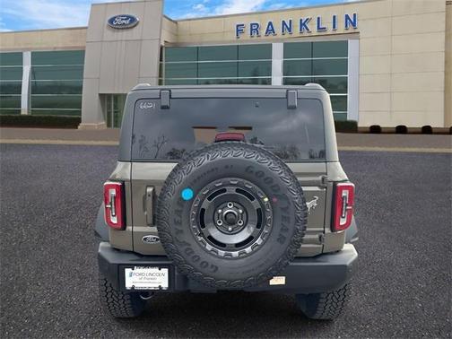 2025 Ford Bronco Outer Banks