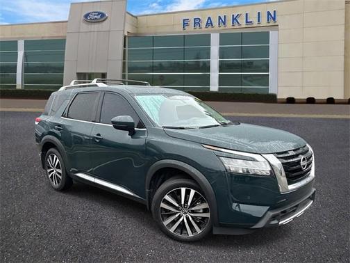 2024 Nissan Pathfinder Platinum