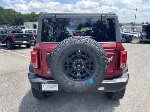 Ruby Red Metallic Tinted Clearcoat 2026 Ford Bronco Big Bend