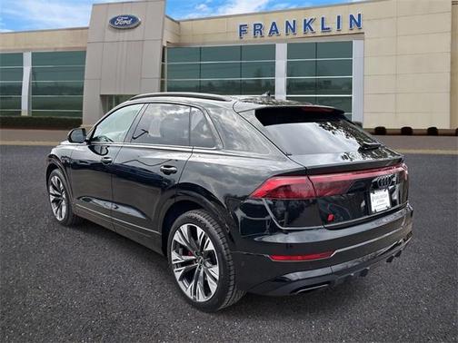 2025 Audi Q8 55 Premium