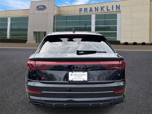 2025 Audi Q8 55 Premium