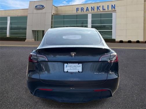 2024 Tesla Model Y Long Range