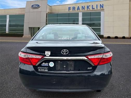 2016 Toyota Camry SE