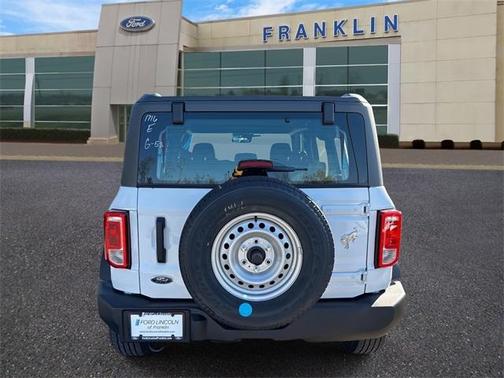 2025 Ford Bronco Base