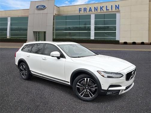 2018 Volvo V90 Cross Country T5