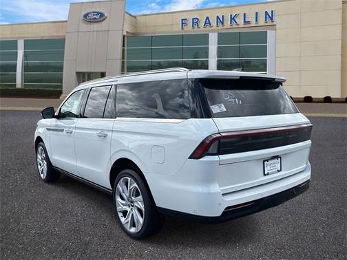 2025 Lincoln Navigator L Reserve