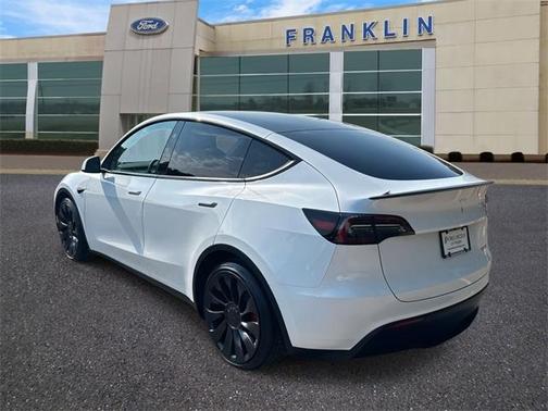2025 Tesla Model Y Performance