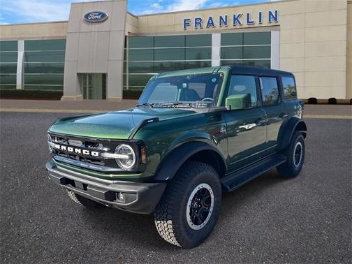 2025 Ford Bronco Outer Banks