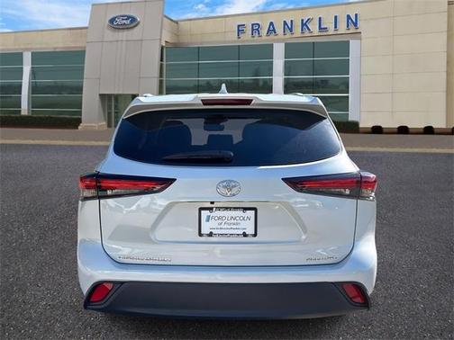 2024 Toyota Highlander XLE