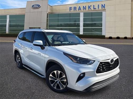 2024 Toyota Highlander XLE