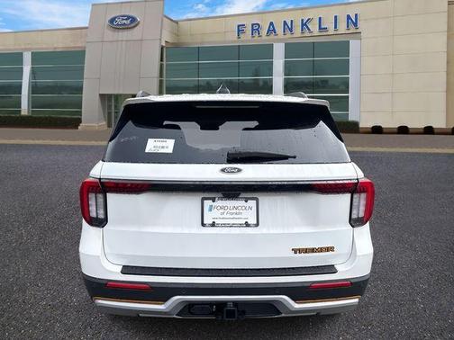 Star White 2026 Ford Explorer Tremor